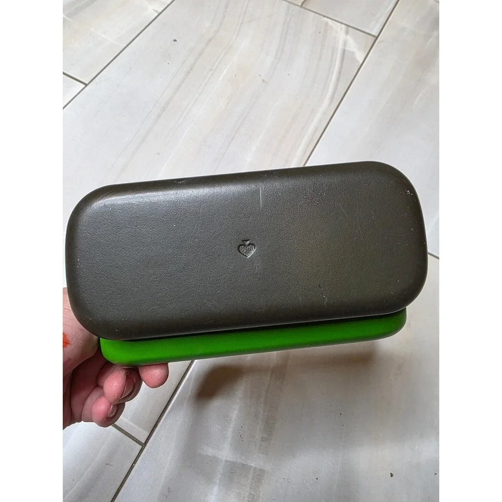 Kate Spade New York Green and Brown‎ Hard Shell Eyeglass Case So Happy To See Z2